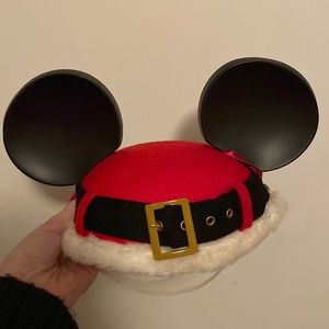 Disney Parks Santa Mickey Ears Cap (child size) 2013